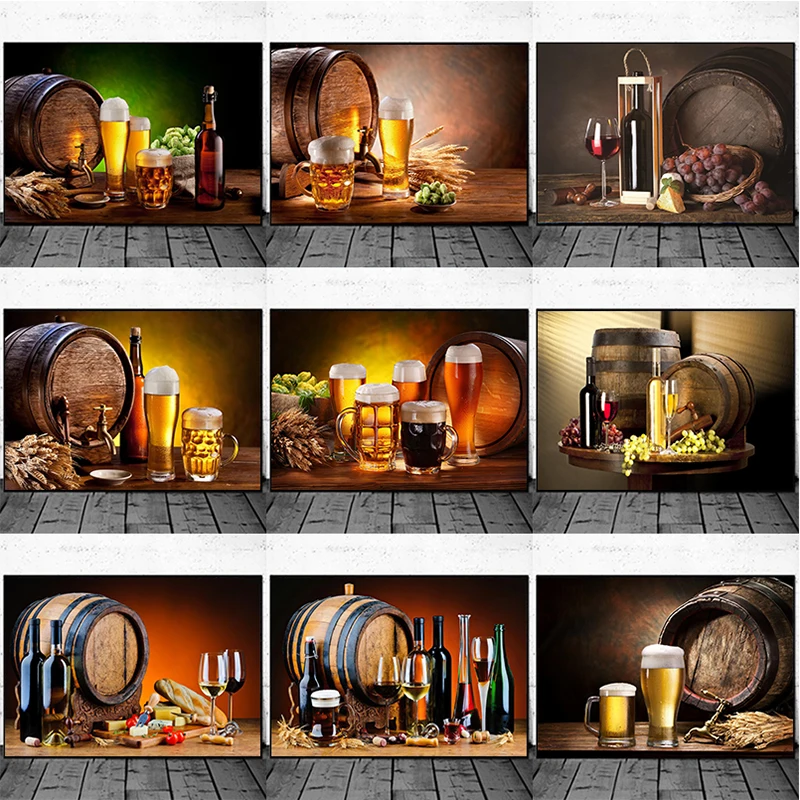 Wine In Beer Bottle - Obraz na płótnie z motywem kuchni,