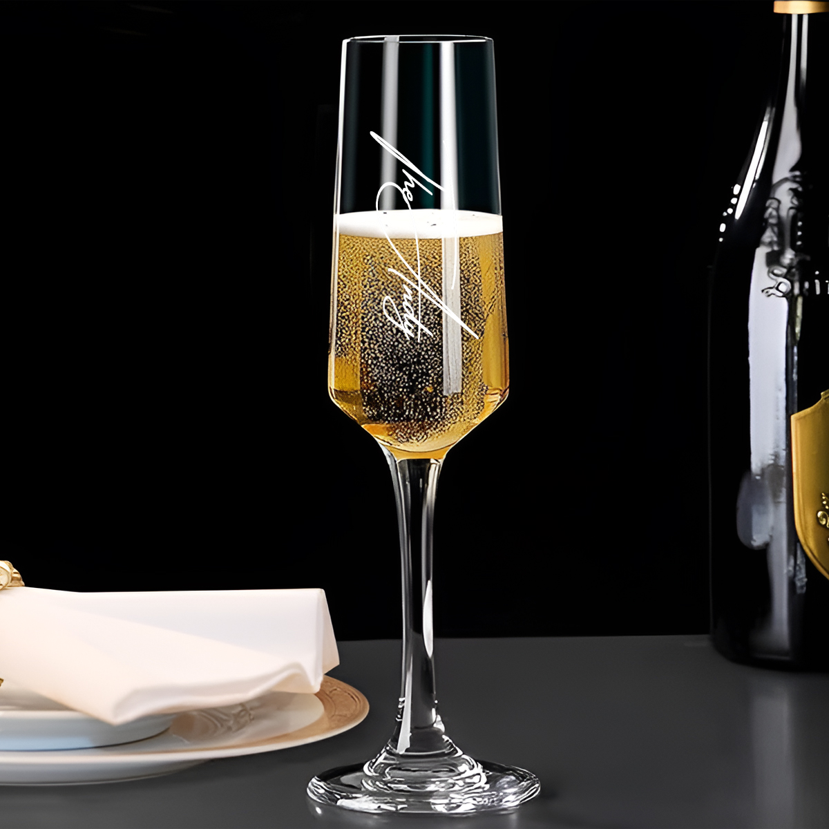 Niestandardowe kieliszki do sz – Champagne Flute Pair recenzja i cena