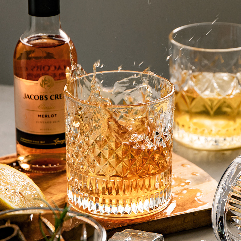 Nowoczesny europejski styl Aur – Whisky Beer And Wine recenzja i cena