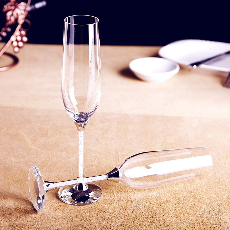 Kreatywny ślubny kieliszek do  – Champagne Flute Pair recenzja i cena